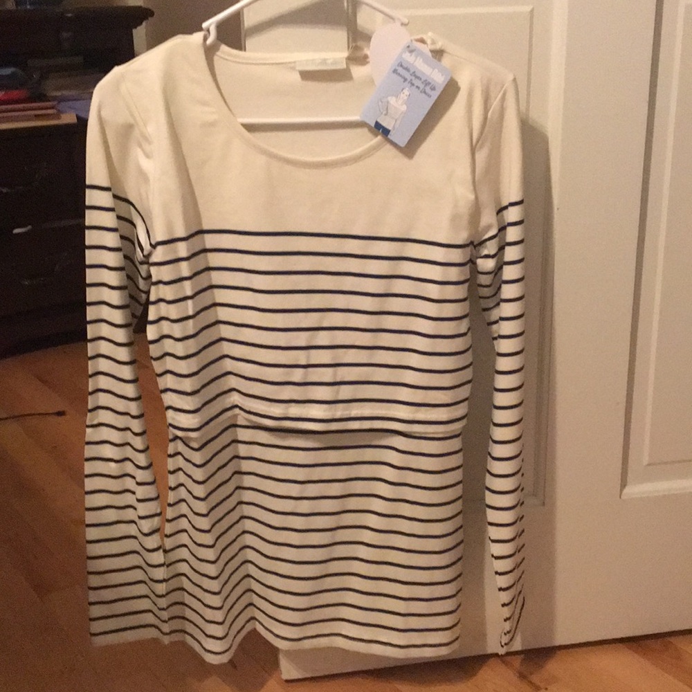 Small nursing top